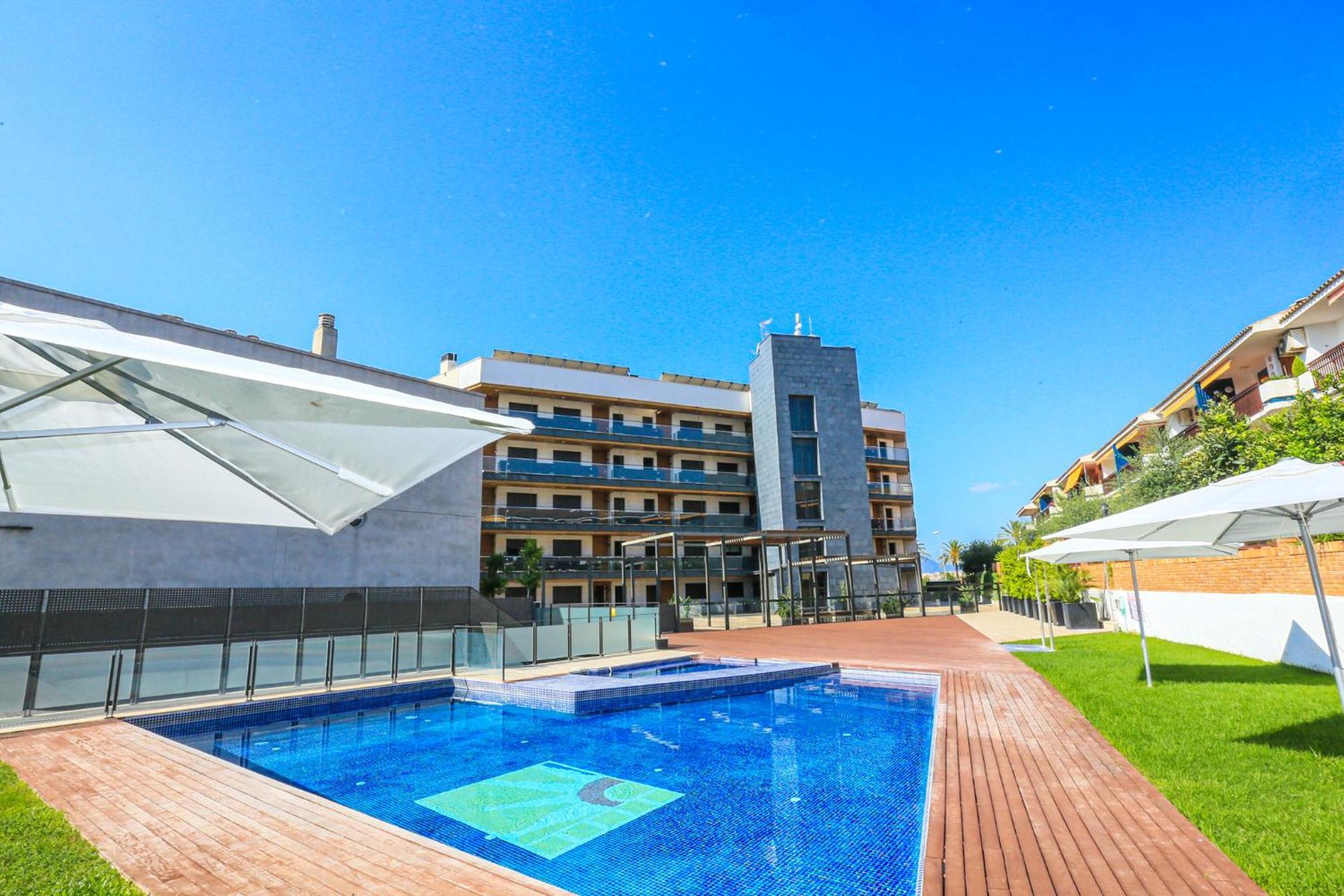 Tropicana Mar Litoral - Only Families Кембрилс Екстериор снимка