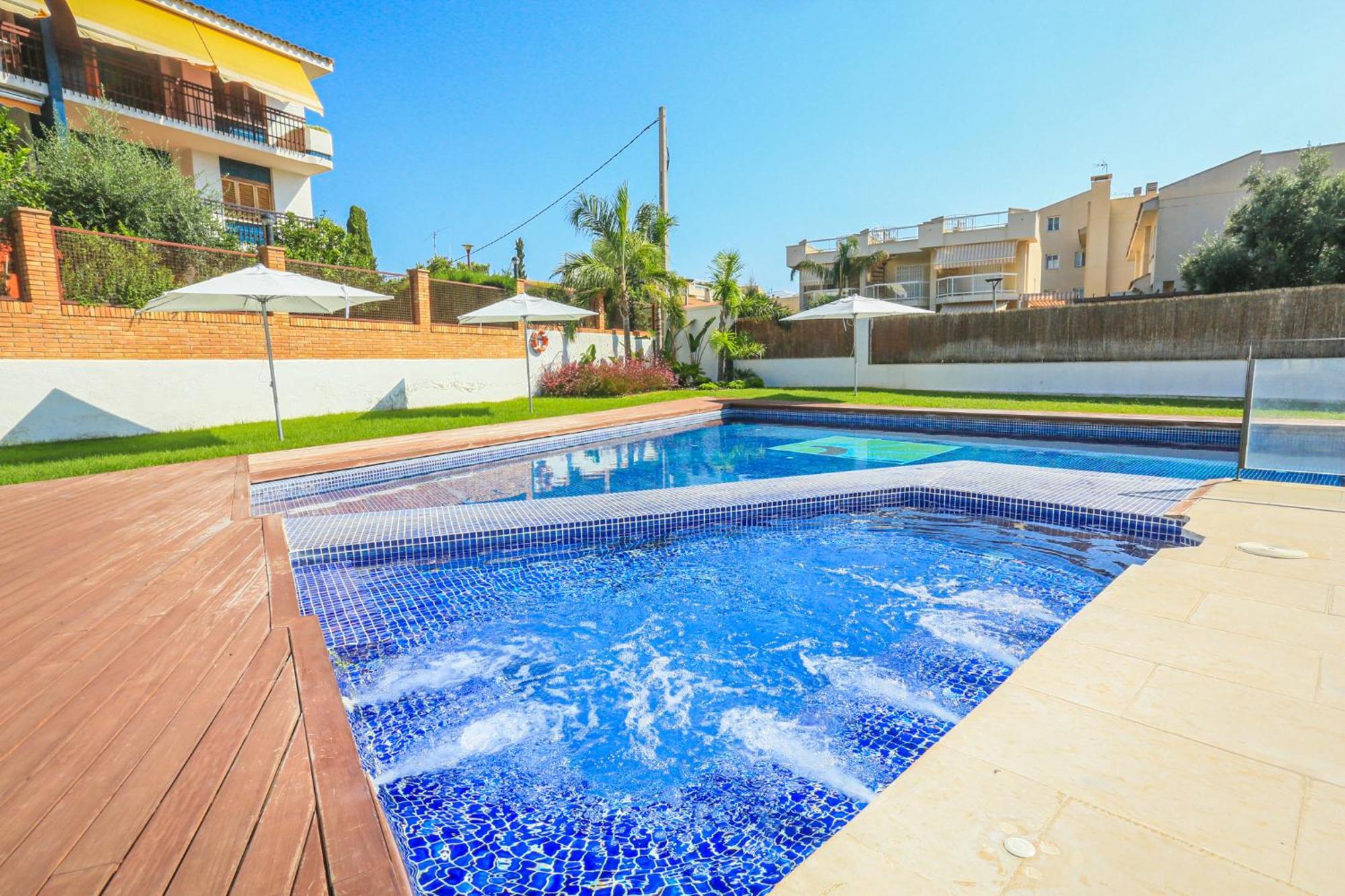 Tropicana Mar Litoral - Only Families Кембрилс Екстериор снимка